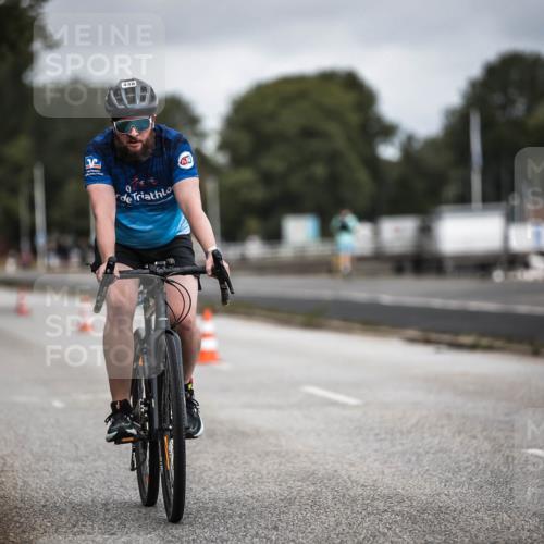 16.08.2026 - KN Förde Triathlon 2026 H.Heesch http://msf.ph/oto/9978948 16.08.2026 11:33:26 Radfahren 350, 376, 379, 438 meine-sportfotos.de