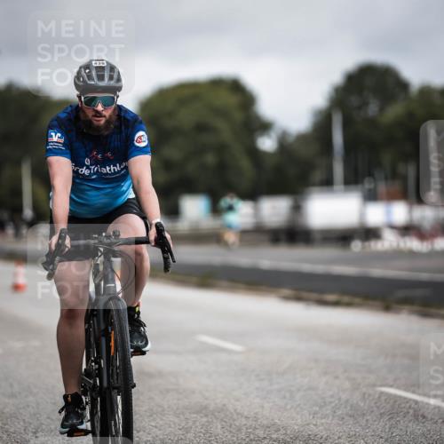 16.08.2026 - KN Förde Triathlon 2026 H.Heesch http://msf.ph/oto/9978956 16.08.2026 11:33:26 Radfahren 350, 376, 379, 438 meine-sportfotos.de