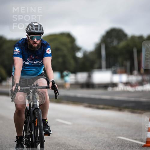 16.08.2026 - KN Förde Triathlon 2026 H.Heesch http://msf.ph/oto/9978962 16.08.2026 11:33:26 Radfahren 350, 376, 379, 438 meine-sportfotos.de