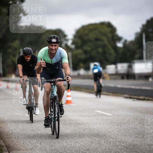16.08.2026 - KN Förde Triathlon 2026 H.Heesch http://msf.ph/oto/9978970 16.08.2026 11:33:30 Radfahren 379, 403, 438 meine-sportfotos.de