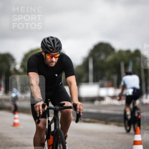 16.08.2026 - KN Förde Triathlon 2026 H.Heesch http://msf.ph/oto/9979003 16.08.2026 11:33:31 Radfahren 316, 379, 403, 438 meine-sportfotos.de