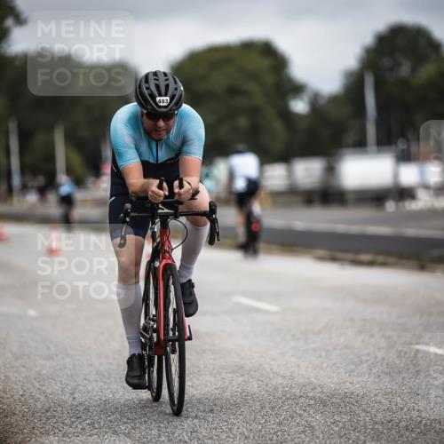 16.08.2026 - KN Förde Triathlon 2026 H.Heesch http://msf.ph/oto/9979017 16.08.2026 11:33:33 Radfahren 316, 379, 388, 403 meine-sportfotos.de