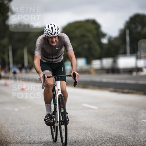 16.08.2026 - KN Förde Triathlon 2026 H.Heesch http://msf.ph/oto/9979033 16.08.2026 11:33:35 Radfahren 316, 388, 403, 409 meine-sportfotos.de