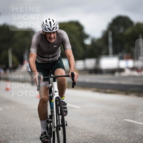 16.08.2026 - KN Förde Triathlon 2026 H.Heesch http://msf.ph/oto/9979039 16.08.2026 11:33:36 Radfahren 316, 388, 403, 409 meine-sportfotos.de