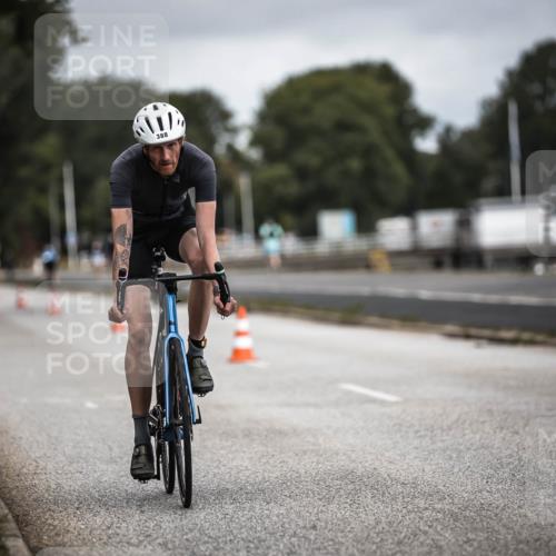 16.08.2026 - KN Förde Triathlon 2026 H.Heesch http://msf.ph/oto/9979055 16.08.2026 11:33:37 Radfahren 316, 388, 403, 409 meine-sportfotos.de
