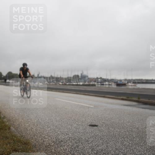 16.08.2026 - KN Förde Triathlon 2026 H.Heesch http://msf.ph/oto/9979126 16.08.2026 10:08:47 Radfahren 205, 250, 256 meine-sportfotos.de