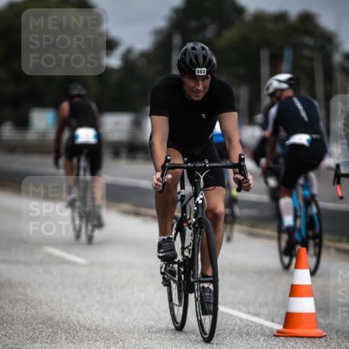 16.08.2026 - KN Förde Triathlon 2026 H.Heesch http://msf.ph/oto/9979171 16.08.2026 11:34:19 Radfahren 395, 422, 424 meine-sportfotos.de