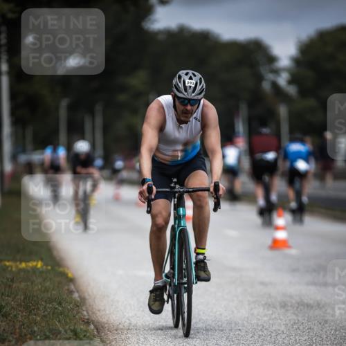 16.08.2026 - KN Förde Triathlon 2026 H.Heesch http://msf.ph/oto/9979225 16.08.2026 11:34:40 Radfahren 343, 393, 400 meine-sportfotos.de