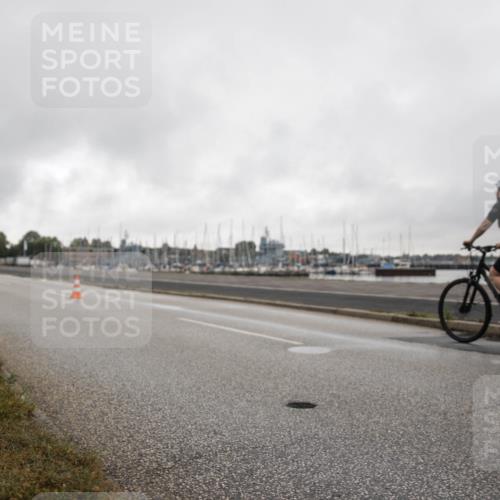 16.08.2026 - KN Förde Triathlon 2026 H.Heesch http://msf.ph/oto/9979268 16.08.2026 10:18:20 Radfahren  meine-sportfotos.de