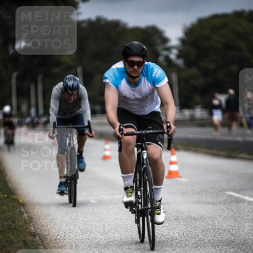 16.08.2026 - KN Förde Triathlon 2026 H.Heesch http://msf.ph/oto/9979298 16.08.2026 11:34:47 Radfahren 345, 358, 374, 394, 400, 410 meine-sportfotos.de