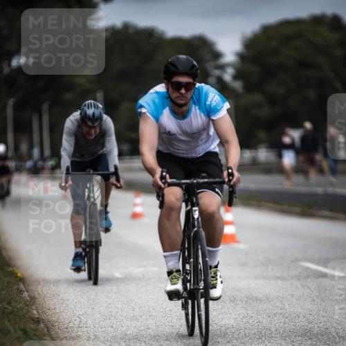 16.08.2026 - KN Förde Triathlon 2026 H.Heesch http://msf.ph/oto/9979300 16.08.2026 11:34:47 Radfahren 345, 358, 374, 394, 400, 410 meine-sportfotos.de