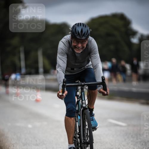 16.08.2026 - KN Förde Triathlon 2026 H.Heesch http://msf.ph/oto/9979319 16.08.2026 11:34:48 Radfahren 345, 358, 374, 394, 410 meine-sportfotos.de