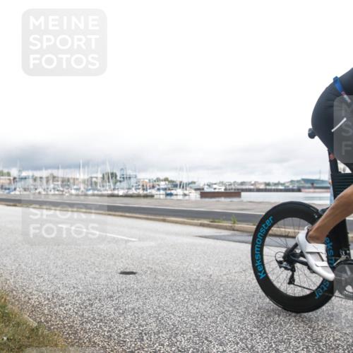 16.08.2026 - KN Förde Triathlon 2026 H.Heesch http://msf.ph/oto/9979385 16.08.2026 11:03:55 Radfahren 310, 343 meine-sportfotos.de