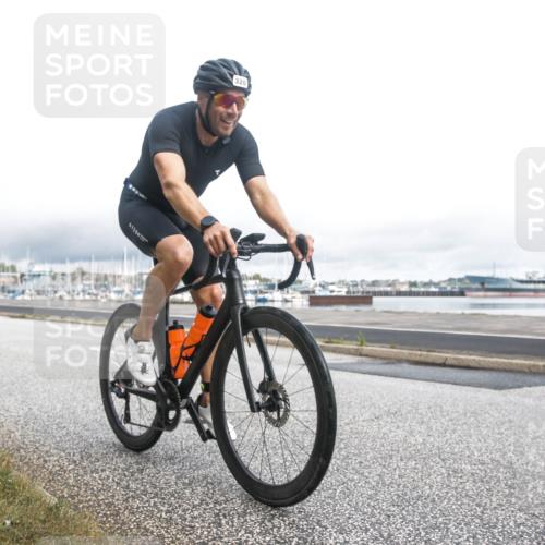16.08.2026 - KN Förde Triathlon 2026 H.Heesch http://msf.ph/oto/9979387 16.08.2026 11:04:06 Radfahren 320, 363 meine-sportfotos.de