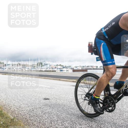 16.08.2026 - KN Förde Triathlon 2026 H.Heesch http://msf.ph/oto/9979397 16.08.2026 11:04:34 Radfahren 321, 327 meine-sportfotos.de