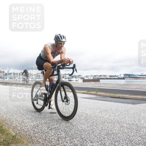 16.08.2026 - KN Förde Triathlon 2026 H.Heesch http://msf.ph/oto/9979413 16.08.2026 11:05:20 Radfahren 341, 350, 355, 367 meine-sportfotos.de