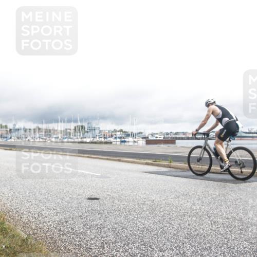 16.08.2026 - KN Förde Triathlon 2026 H.Heesch http://msf.ph/oto/9979415 16.08.2026 11:05:25 Radfahren 350 meine-sportfotos.de