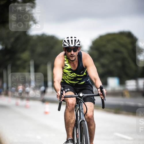 16.08.2026 - KN Förde Triathlon 2026 H.Heesch http://msf.ph/oto/9979433 16.08.2026 11:35:03 Radfahren 322, 356, 364, 401 meine-sportfotos.de