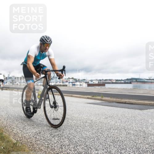 16.08.2026 - KN Förde Triathlon 2026 H.Heesch http://msf.ph/oto/9979442 16.08.2026 11:07:23 Radfahren 302, 322, 328, 345, 348, 371 meine-sportfotos.de