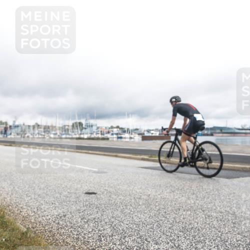 16.08.2026 - KN Förde Triathlon 2026 H.Heesch http://msf.ph/oto/9979444 16.08.2026 11:07:24 Radfahren 302, 322, 328 meine-sportfotos.de