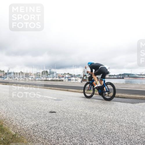 16.08.2026 - KN Förde Triathlon 2026 H.Heesch http://msf.ph/oto/9979457 16.08.2026 11:07:40 Radfahren 330, 350, 355, 367 meine-sportfotos.de
