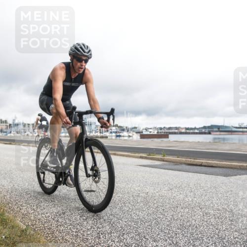 16.08.2026 - KN Förde Triathlon 2026 H.Heesch http://msf.ph/oto/9979471 16.08.2026 11:08:07 Radfahren 301, 307, 359, 804 meine-sportfotos.de