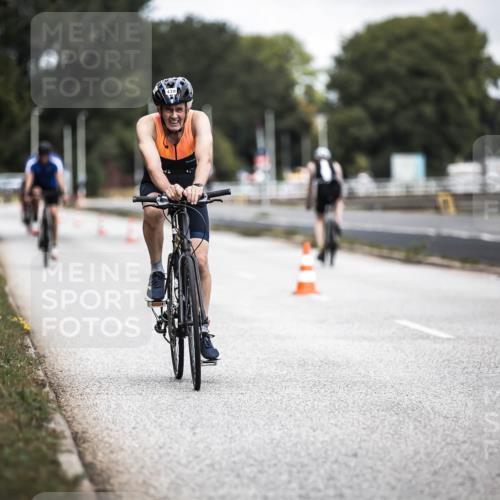 16.08.2026 - KN Förde Triathlon 2026 H.Heesch http://msf.ph/oto/9979490 16.08.2026 11:35:31 Radfahren 354, 437, 439 meine-sportfotos.de