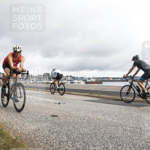 16.08.2026 - KN Förde Triathlon 2026 H.Heesch http://msf.ph/oto/9979491 16.08.2026 11:09:15 Radfahren 304, 308, 317, 354 meine-sportfotos.de