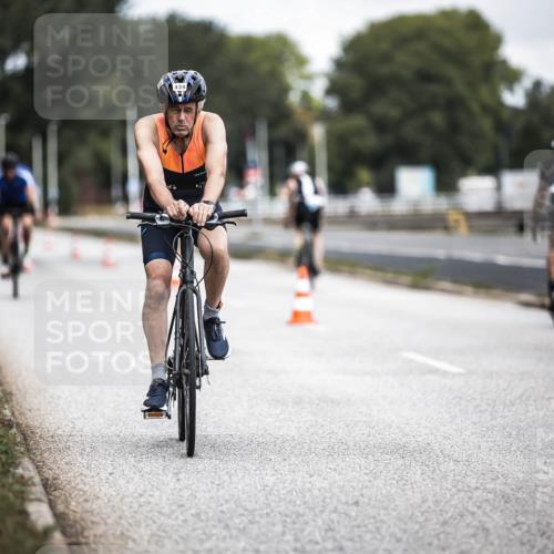 16.08.2026 - KN Förde Triathlon 2026 H.Heesch http://msf.ph/oto/9979501 16.08.2026 11:35:31 Radfahren 354, 437, 439 meine-sportfotos.de