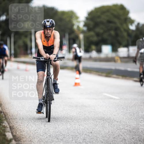 16.08.2026 - KN Förde Triathlon 2026 H.Heesch http://msf.ph/oto/9979503 16.08.2026 11:35:31 Radfahren 354, 437, 439 meine-sportfotos.de
