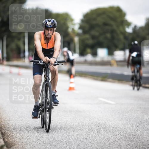 16.08.2026 - KN Förde Triathlon 2026 H.Heesch http://msf.ph/oto/9979509 16.08.2026 11:35:31 Radfahren 354, 437, 439 meine-sportfotos.de