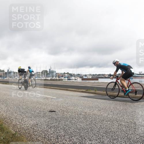 16.08.2026 - KN Förde Triathlon 2026 H.Heesch http://msf.ph/oto/9979510 16.08.2026 11:09:36 Radfahren 305, 330, 377, 389 meine-sportfotos.de