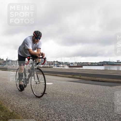 16.08.2026 - KN Förde Triathlon 2026 H.Heesch http://msf.ph/oto/9979550 16.08.2026 11:10:36 Radfahren 313, 375, 379, 383, 391 meine-sportfotos.de
