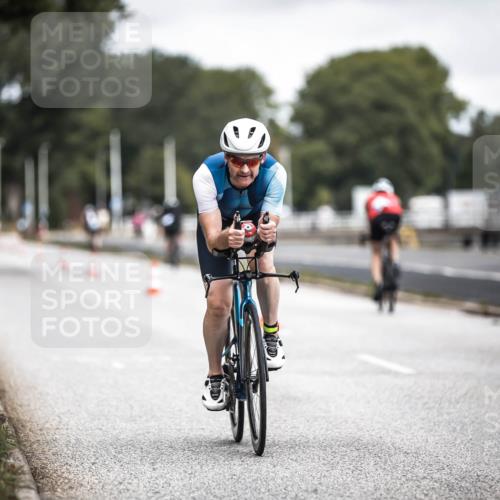 16.08.2026 - KN Förde Triathlon 2026 H.Heesch http://msf.ph/oto/9979577 16.08.2026 11:35:39 Radfahren 392, 412 meine-sportfotos.de