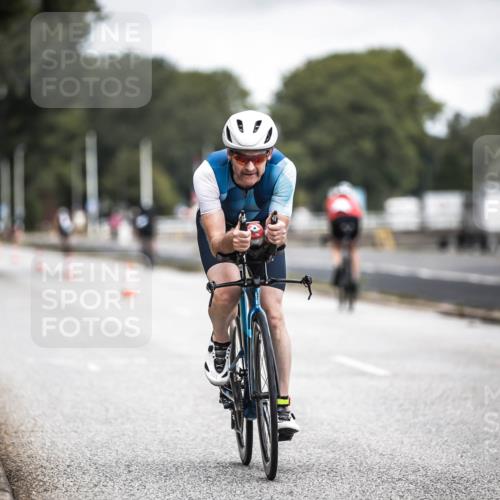 16.08.2026 - KN Förde Triathlon 2026 H.Heesch http://msf.ph/oto/9979583 16.08.2026 11:35:39 Radfahren 392, 412 meine-sportfotos.de