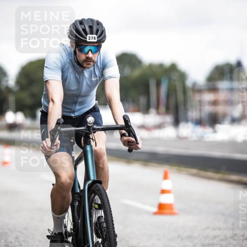 16.08.2026 - KN Förde Triathlon 2026 H.Heesch http://msf.ph/oto/9979619 16.08.2026 11:36:09 Radfahren 360, 367, 376, 406, 802 meine-sportfotos.de