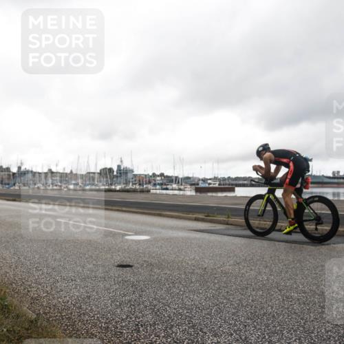 16.08.2026 - KN Förde Triathlon 2026 H.Heesch http://msf.ph/oto/9979625 16.08.2026 11:11:59 Radfahren 337, 357, 369, 370, 389, 397 meine-sportfotos.de