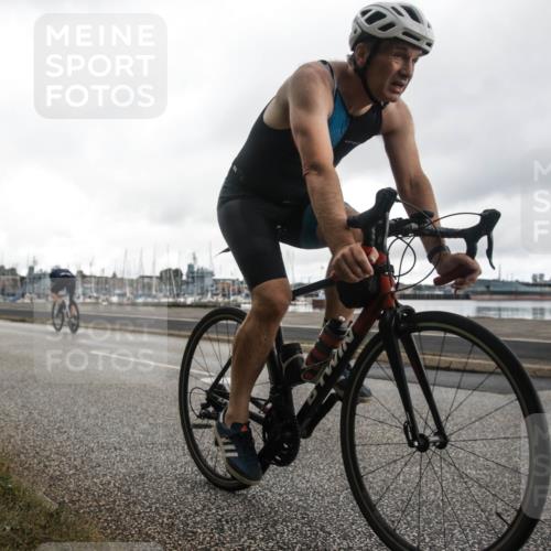 16.08.2026 - KN Förde Triathlon 2026 H.Heesch http://msf.ph/oto/9979632 16.08.2026 11:12:02 Radfahren 312, 357, 369, 370, 389, 393, 397 meine-sportfotos.de