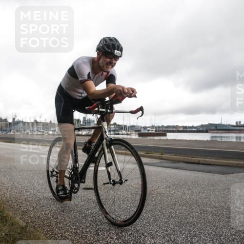 16.08.2026 - KN Förde Triathlon 2026 H.Heesch http://msf.ph/oto/9979634 16.08.2026 11:12:03 Radfahren 312, 357, 369, 389, 393 meine-sportfotos.de