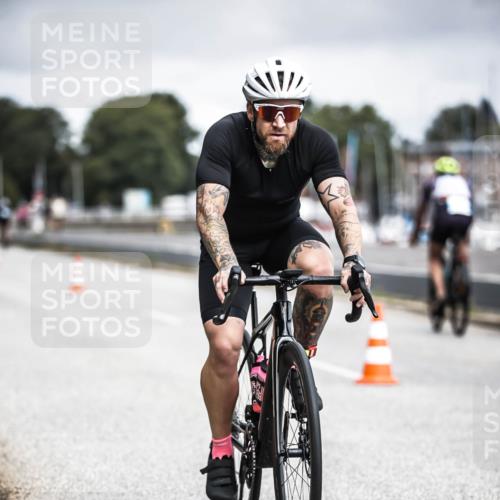 16.08.2026 - KN Förde Triathlon 2026 H.Heesch http://msf.ph/oto/9979639 16.08.2026 11:36:18 Radfahren 334, 409, 421 meine-sportfotos.de