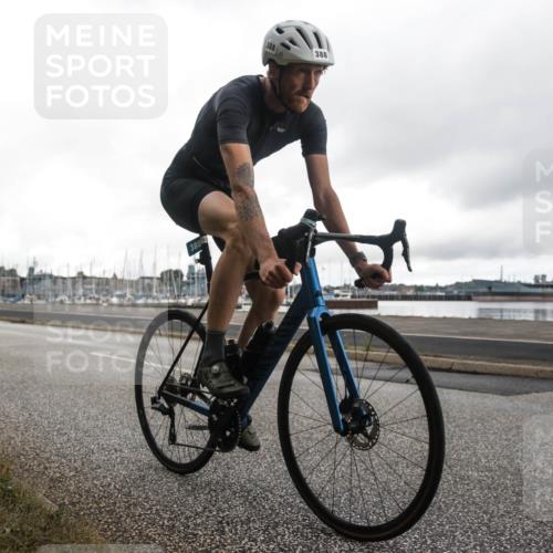 16.08.2026 - KN Förde Triathlon 2026 H.Heesch http://msf.ph/oto/9979646 16.08.2026 11:12:23 Radfahren 315, 364, 388, 400 meine-sportfotos.de