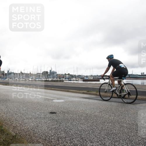 16.08.2026 - KN Förde Triathlon 2026 H.Heesch http://msf.ph/oto/9979659 16.08.2026 11:12:41 Radfahren 323, 395, 407 meine-sportfotos.de