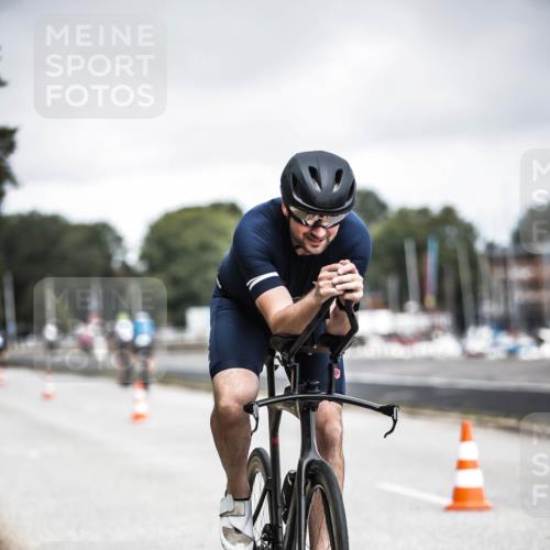 16.08.2026 - KN Förde Triathlon 2026 H.Heesch http://msf.ph/oto/9979663 16.08.2026 11:36:23 Radfahren 334, 409 meine-sportfotos.de