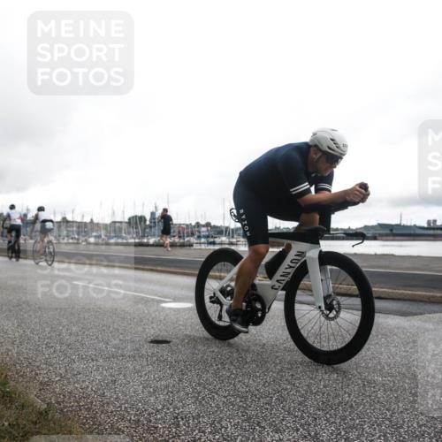 16.08.2026 - KN Förde Triathlon 2026 H.Heesch http://msf.ph/oto/9979723 16.08.2026 11:14:10 Radfahren 337, 401 meine-sportfotos.de