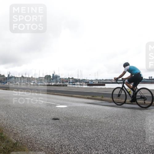 16.08.2026 - KN Förde Triathlon 2026 H.Heesch http://msf.ph/oto/9979749 16.08.2026 11:15:08 Radfahren 334, 358 meine-sportfotos.de