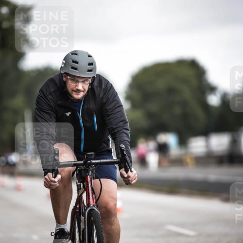 16.08.2026 - KN Förde Triathlon 2026 H.Heesch http://msf.ph/oto/9979752 16.08.2026 11:36:50 Radfahren 429, 436 meine-sportfotos.de