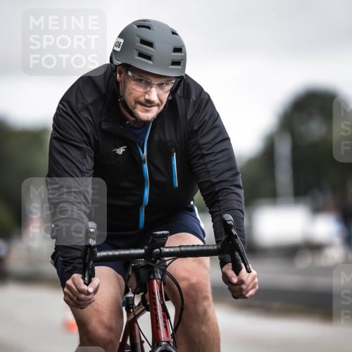 16.08.2026 - KN Förde Triathlon 2026 H.Heesch http://msf.ph/oto/9979772 16.08.2026 11:36:51 Radfahren 429, 436 meine-sportfotos.de