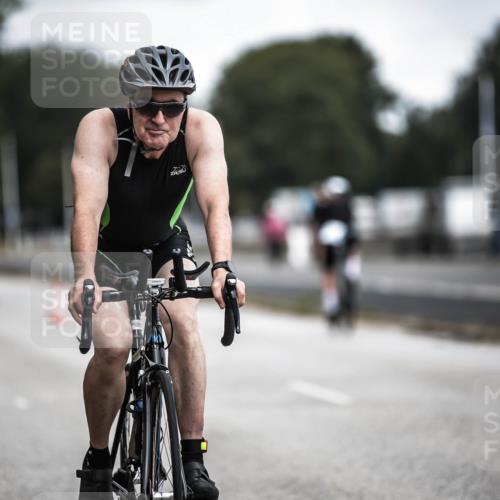 16.08.2026 - KN Förde Triathlon 2026 H.Heesch http://msf.ph/oto/9979789 16.08.2026 11:36:57 Radfahren 375, 422 meine-sportfotos.de