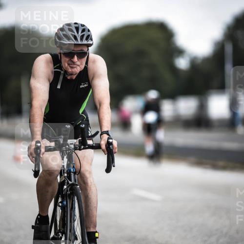 16.08.2026 - KN Förde Triathlon 2026 H.Heesch http://msf.ph/oto/9979790 16.08.2026 11:36:57 Radfahren 375, 422 meine-sportfotos.de