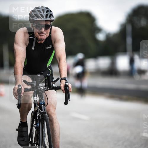 16.08.2026 - KN Förde Triathlon 2026 H.Heesch http://msf.ph/oto/9979794 16.08.2026 11:36:57 Radfahren 375, 422 meine-sportfotos.de